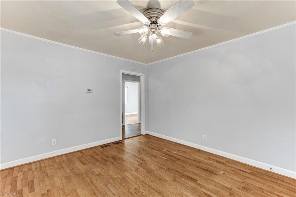 1608 Pecan Road Reidsville, NC 27320 - Photo 6 of 25 Living room