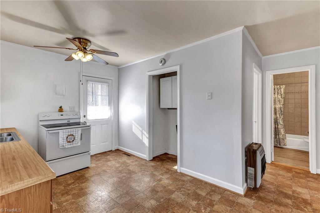 1608 Pecan Road Reidsville, NC 27320 - Photo 8 of 25 Kitchen