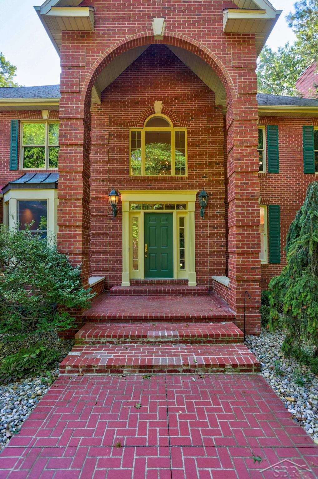 1555 South Graham Road Saginaw, MI 48609 - Photo 7 of 99 50150457-92d8a9bc-fe9a-44a2-8a71-340146fe781f.JPG