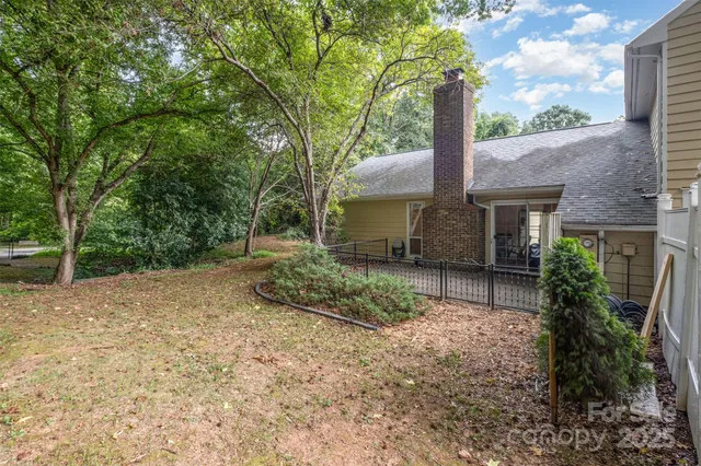 a house view with a outdoor space