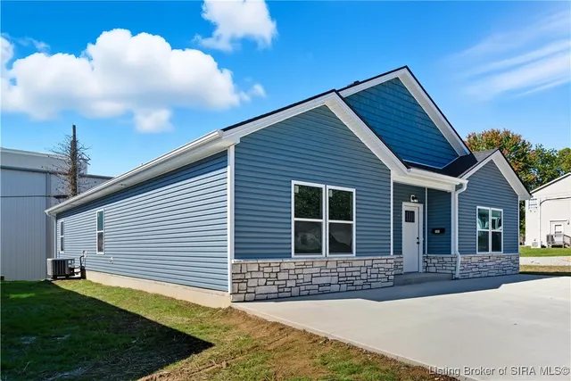 $189,999 | 129 Level Street, Charlestown, IN 47111