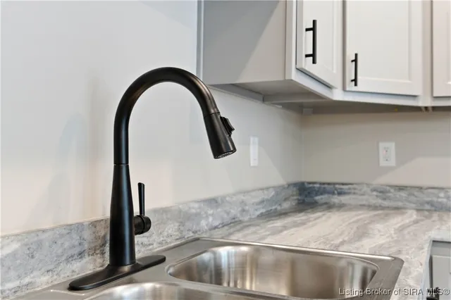 $189,999 | 129 Level Street, Charlestown, IN 47111