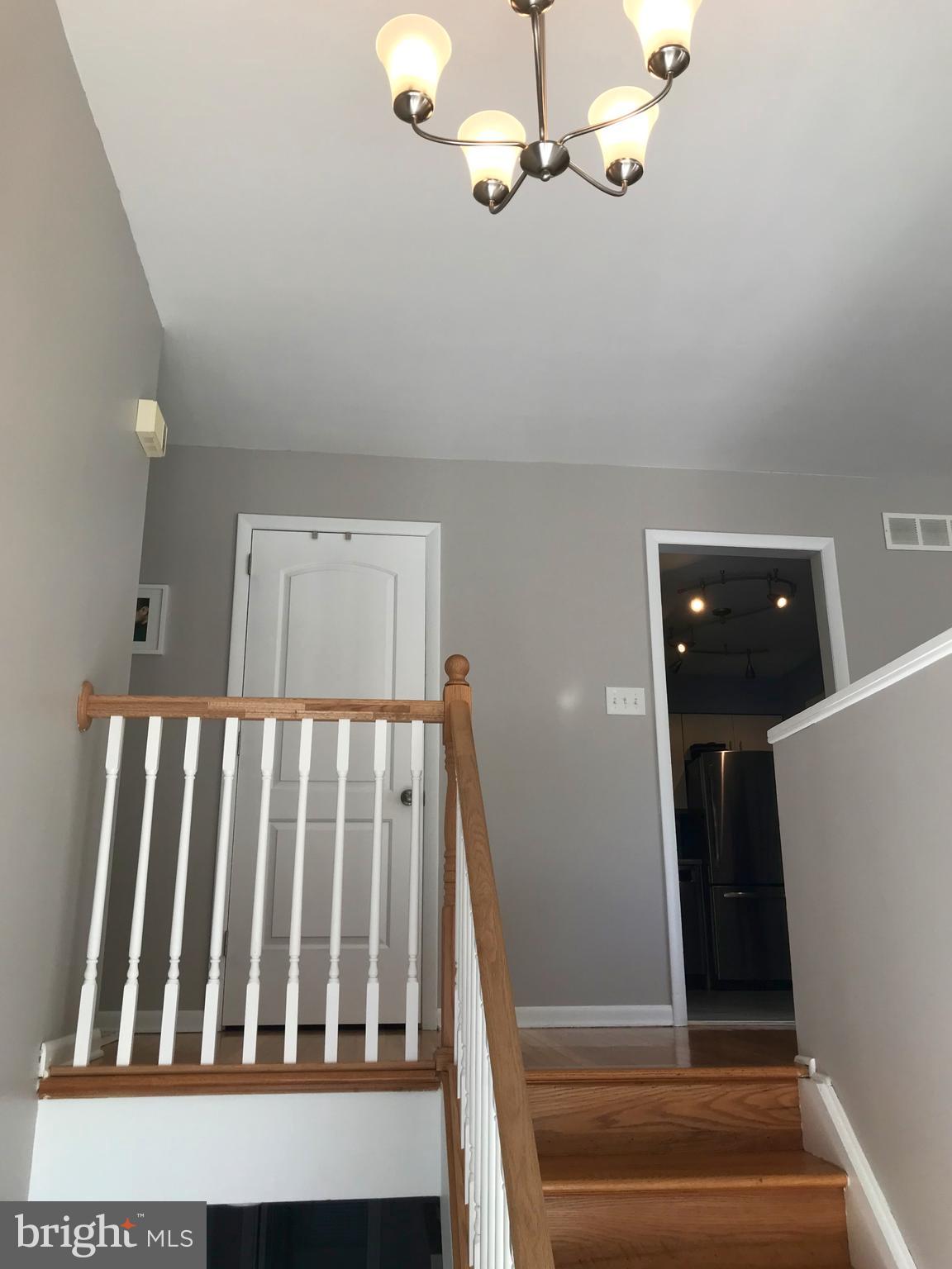 513 Defoe Road Hockessin, DE 19707 - Photo 3 of 41 Gallery Image 3