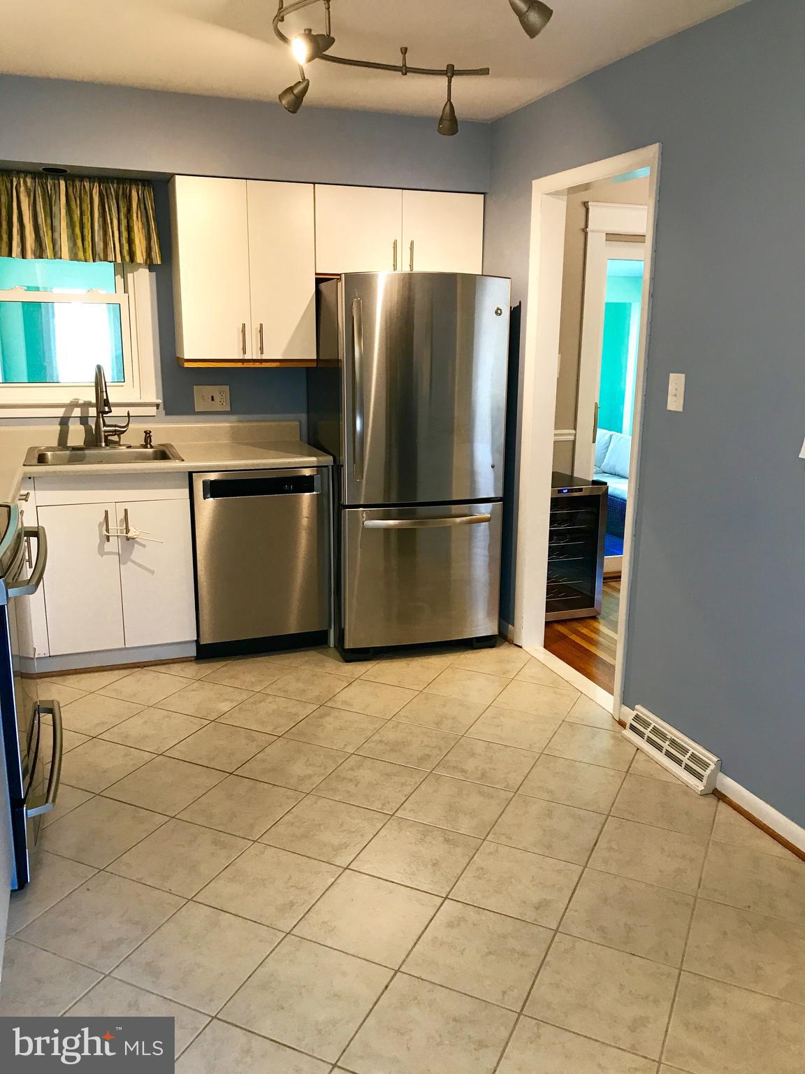 513 Defoe Road Hockessin, DE 19707 - Photo 10 of 41 Kitchen