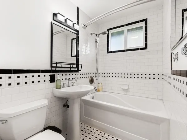 $950,000 | 152 Carey Road, Oceanside, CA 92054