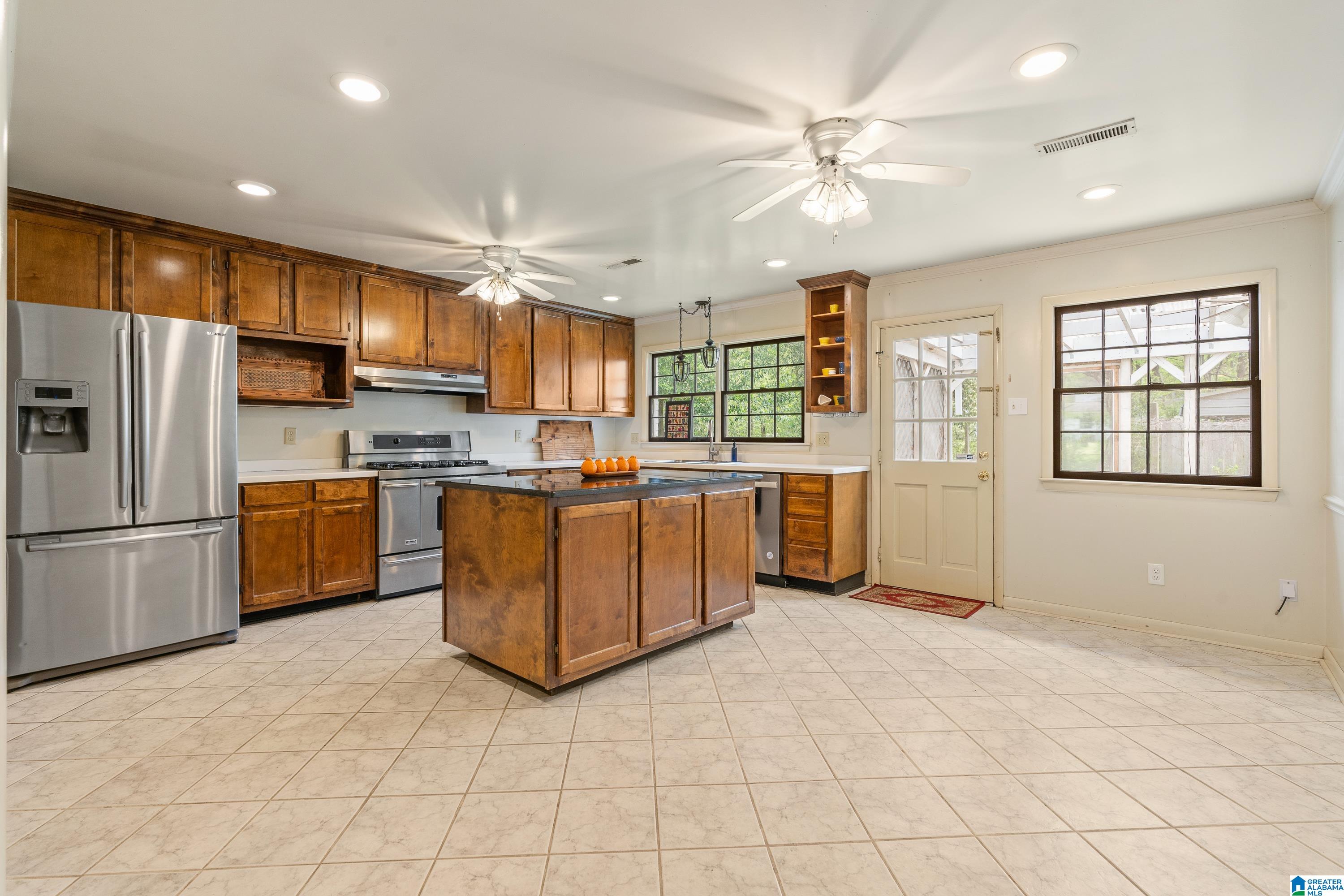 2221 Chapel Hill Road Birmingham, AL 35216 - Photo 13 of 35
