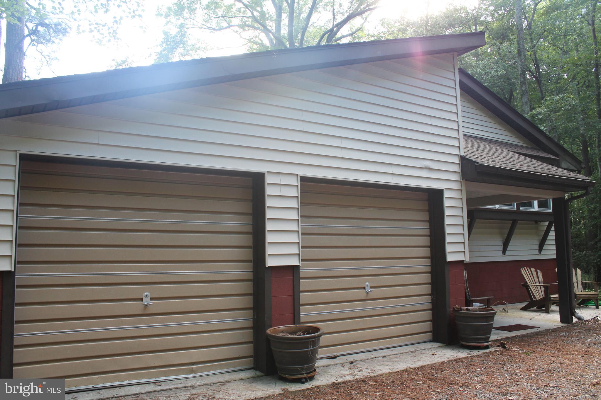 306 Liberty Road Reedville, VA 22539 - Photo 18 of 43 two car garage