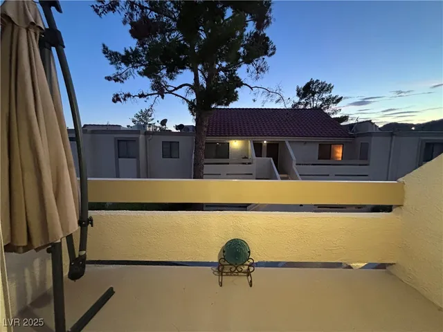 $210,000 | 3720 Desert Marina Drive, Unit 32, Laughlin, NV 89029