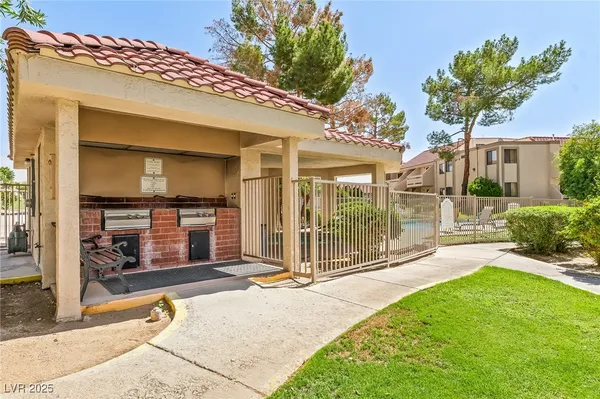 $149,900 | 3720 Desert Marina Drive, Unit 32, Laughlin, NV 89029