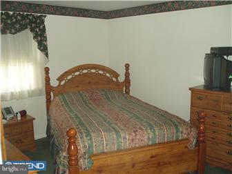 2401 Berkley Road Reading, PA 19605 - Photo 6 of 6
