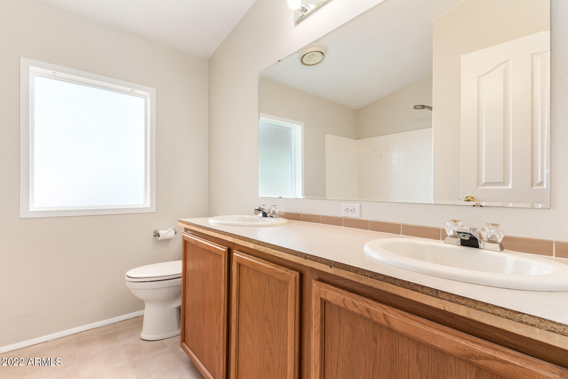 16618 East Ryan Road Gilbert, AZ 85297 - Photo 22 of 35 D61856B8-EFEE-4720-AB90-17B32A017821