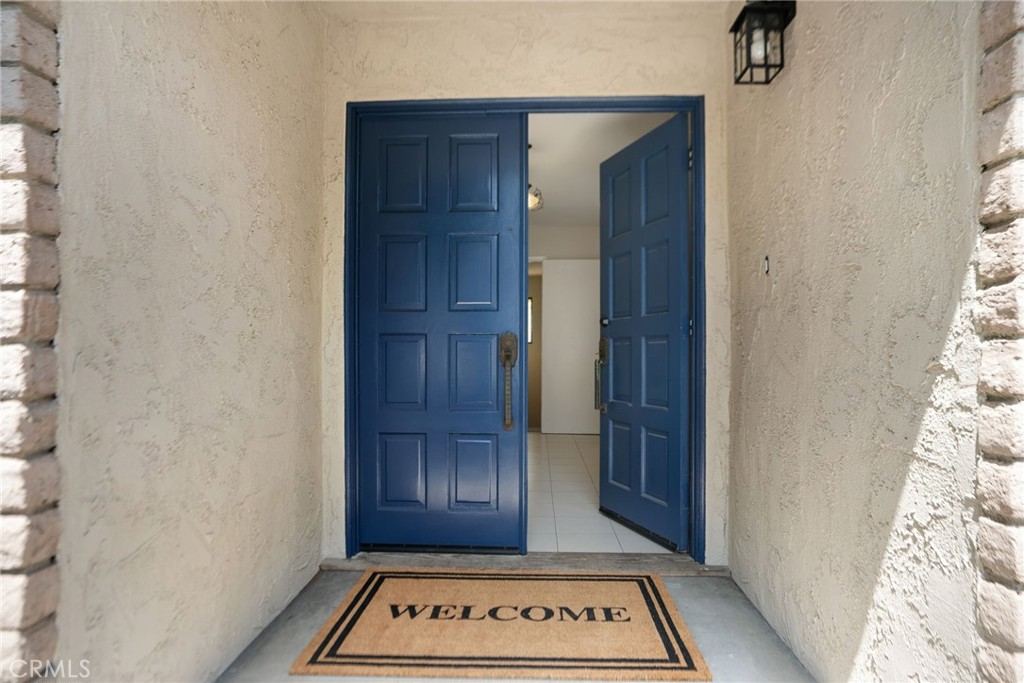 443 Woodbury Road Glendale, CA 91206 - Photo 6 of 48 Front Door