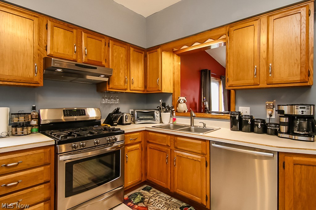 37998 Center Ridge Road North Ridgeville, OH 44039 - Photo 13 of 35