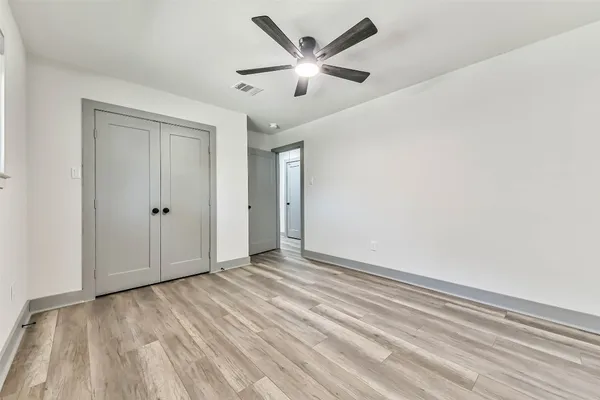 $3,000 | 4102 Honey Oaks Drive, Taylor Lake Village, TX 77586