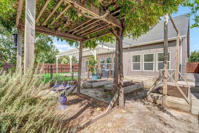 $518,500 | 2283 West Andrew Lane, Hanford, CA 93230