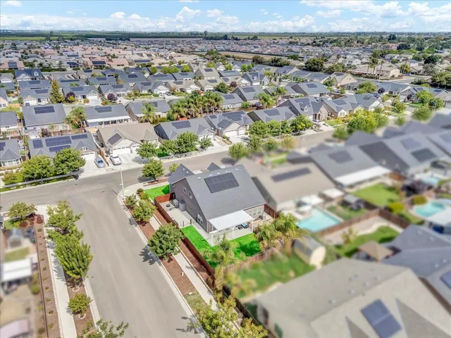 $518,500 | 2283 West Andrew Lane, Hanford, CA 93230