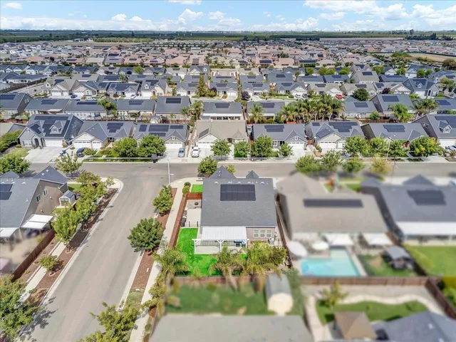 $518,500 | 2283 West Andrew Lane, Hanford, CA 93230