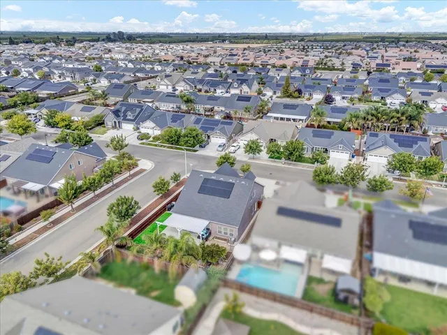 $518,500 | 2283 West Andrew Lane, Hanford, CA 93230