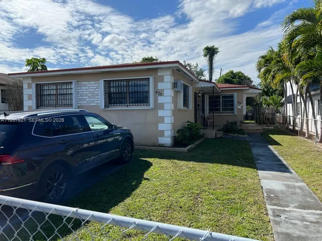 $2,300 | 472 Northwest 51st Avenue, Unit 472, Miami, FL 33126