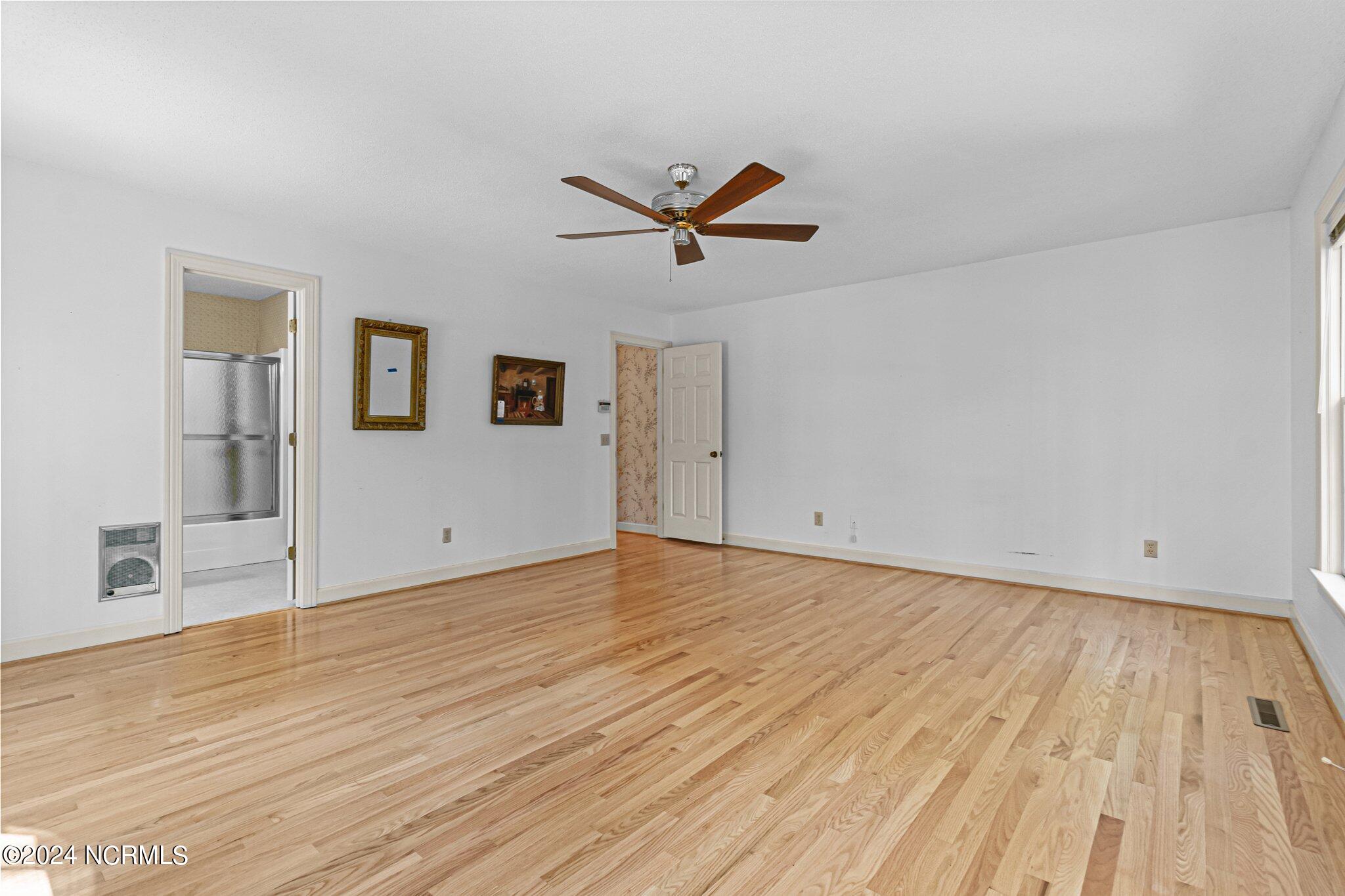 225 South Valley Road Southern Pines, NC 28387 - Photo 9 of 43 9-web-or-mls-IMG_9118