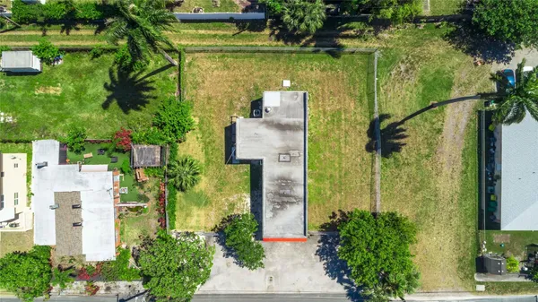 $5,900 | 126 Northeast 1st Avenue, Dania Beach, FL 33004