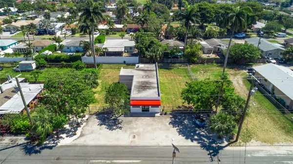 $5,900 | 126 Northeast 1st Avenue, Dania Beach, FL 33004
