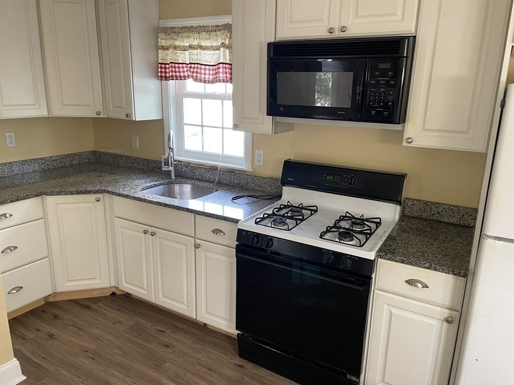 30 Cromesett Road Wareham, MA 02571 - Photo 3 of 21 Gallery Image 3