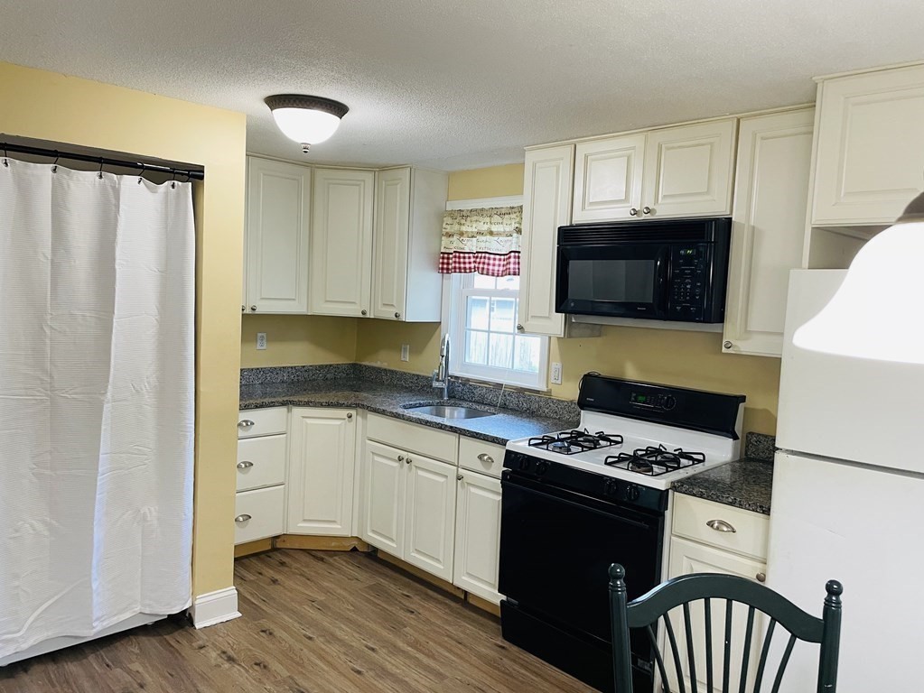 30 Cromesett Road Wareham, MA 02571 - Photo 6 of 21 Gallery Image 6