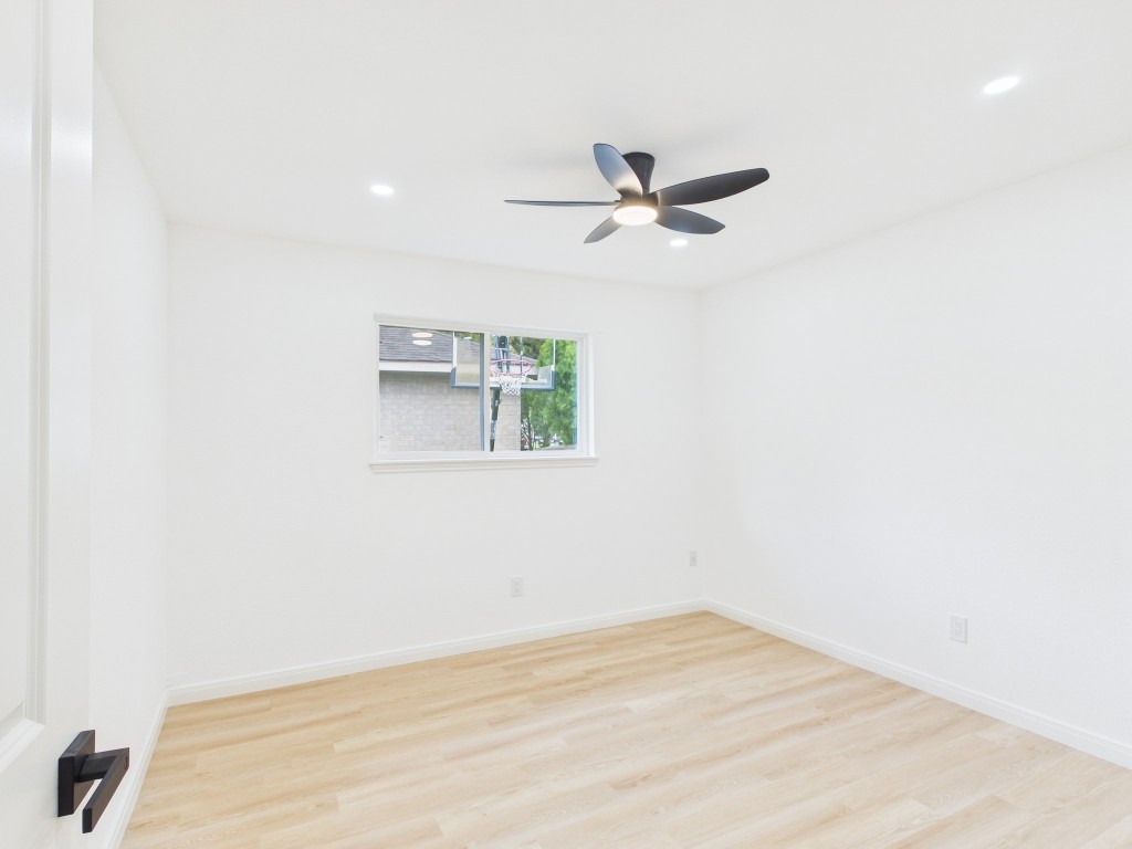 2002 Jones Street Rosenberg, TX 77471 - Photo 11 of 37