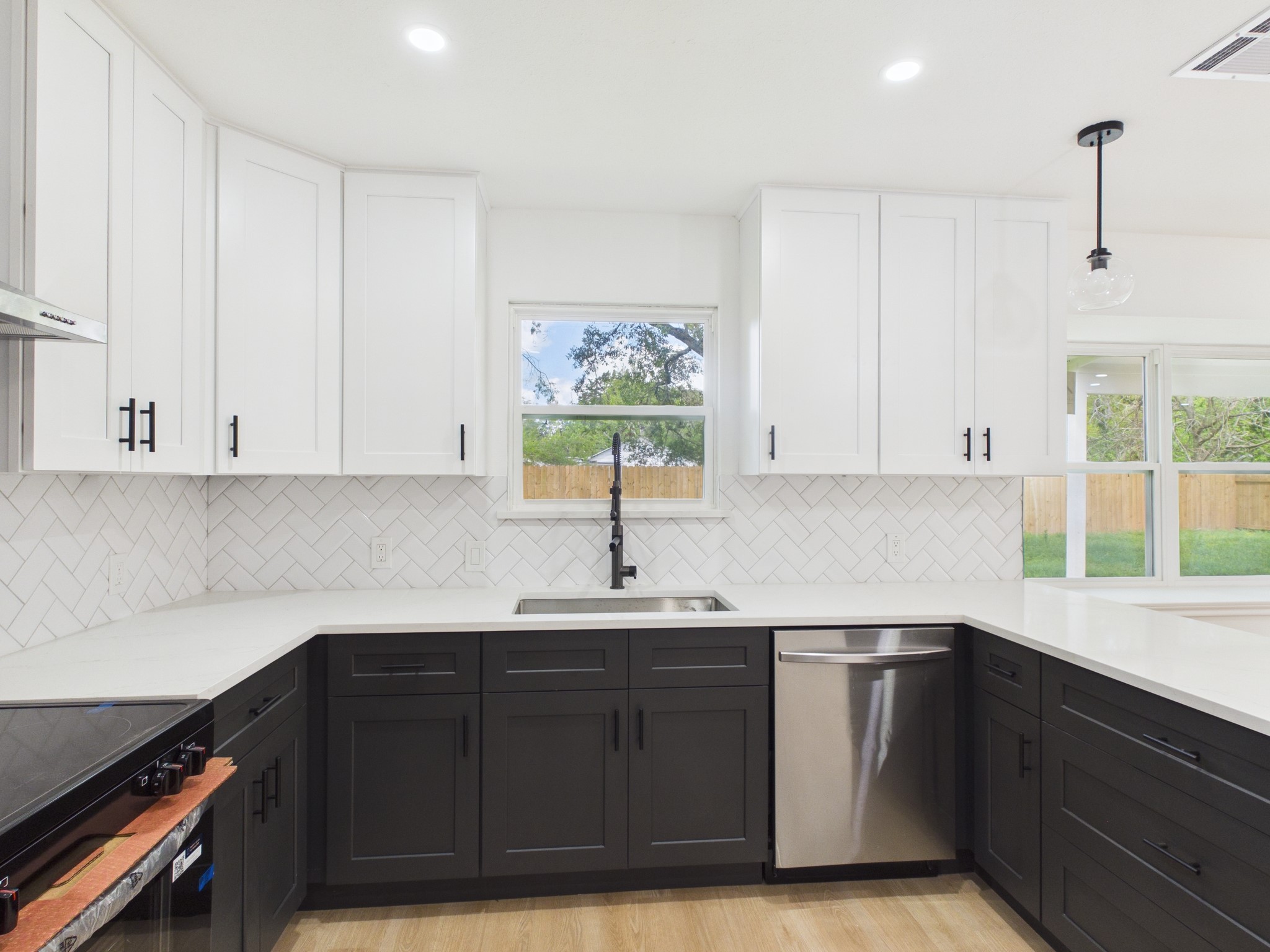 2002 Jones Street Rosenberg, TX 77471 - Photo 22 of 37