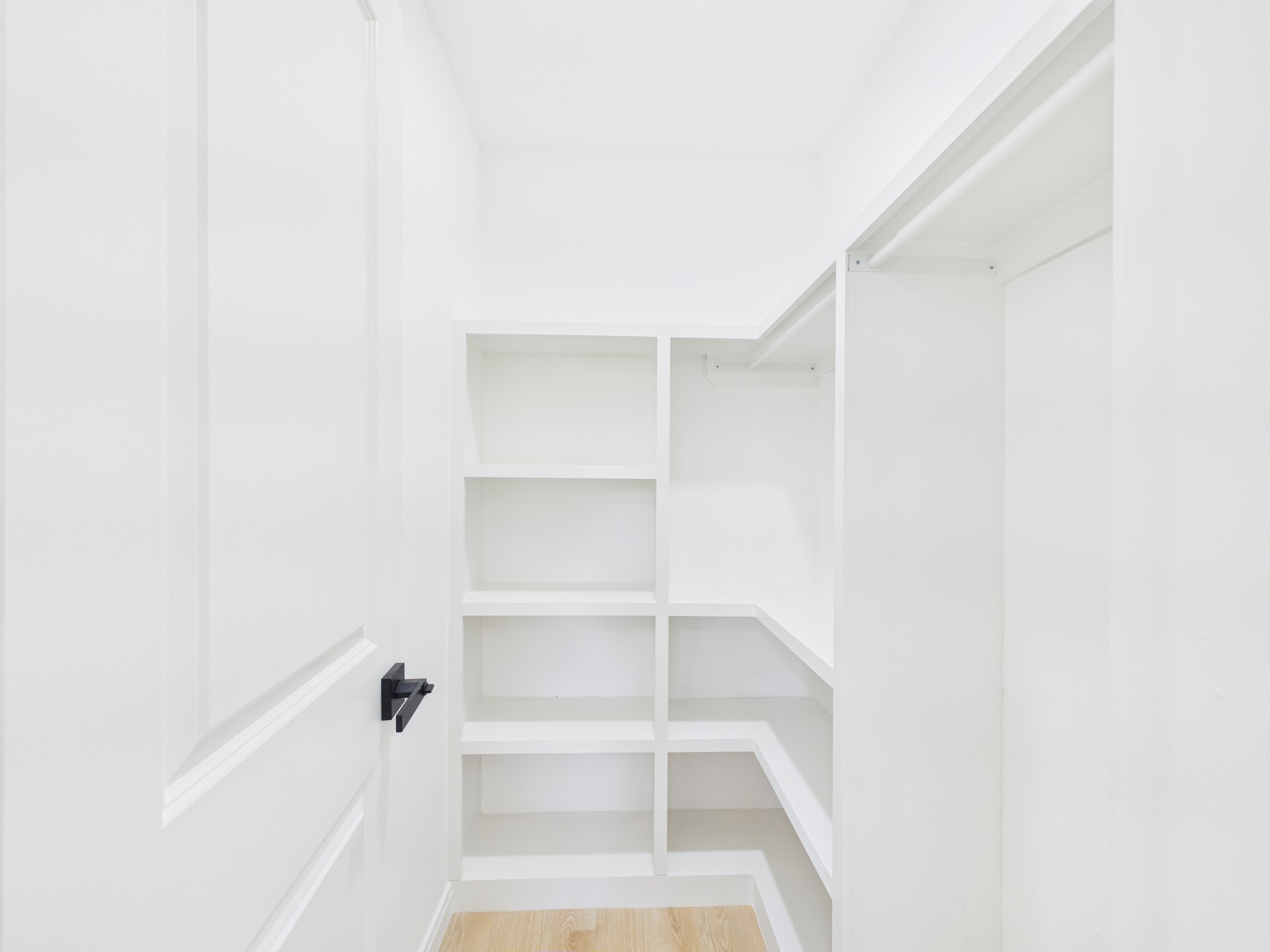 2002 Jones Street Rosenberg, TX 77471 - Photo 4 of 37