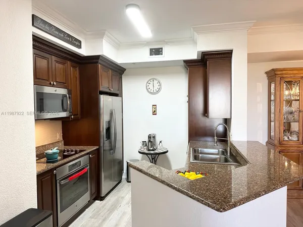 $2,500 | 1660 Renaissance Commons Boulevard, Unit 2606, Boynton Beach, FL 33426