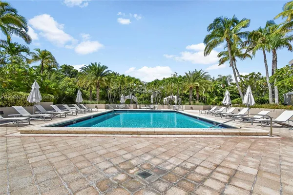 $2,575,000 | 151 Crandon Boulevard, Unit 1136, Key Biscayne, FL 33149