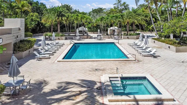 a view of a multi story building