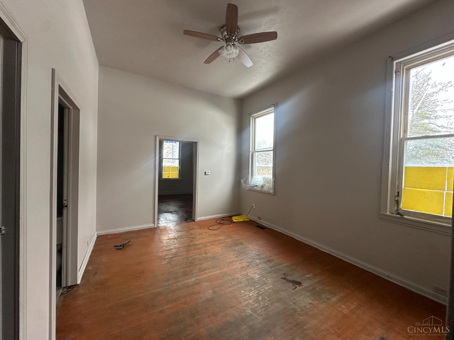 4372 Winton Road Cincinnati, OH 45232 - Photo 6 of 29 Gallery Image 6