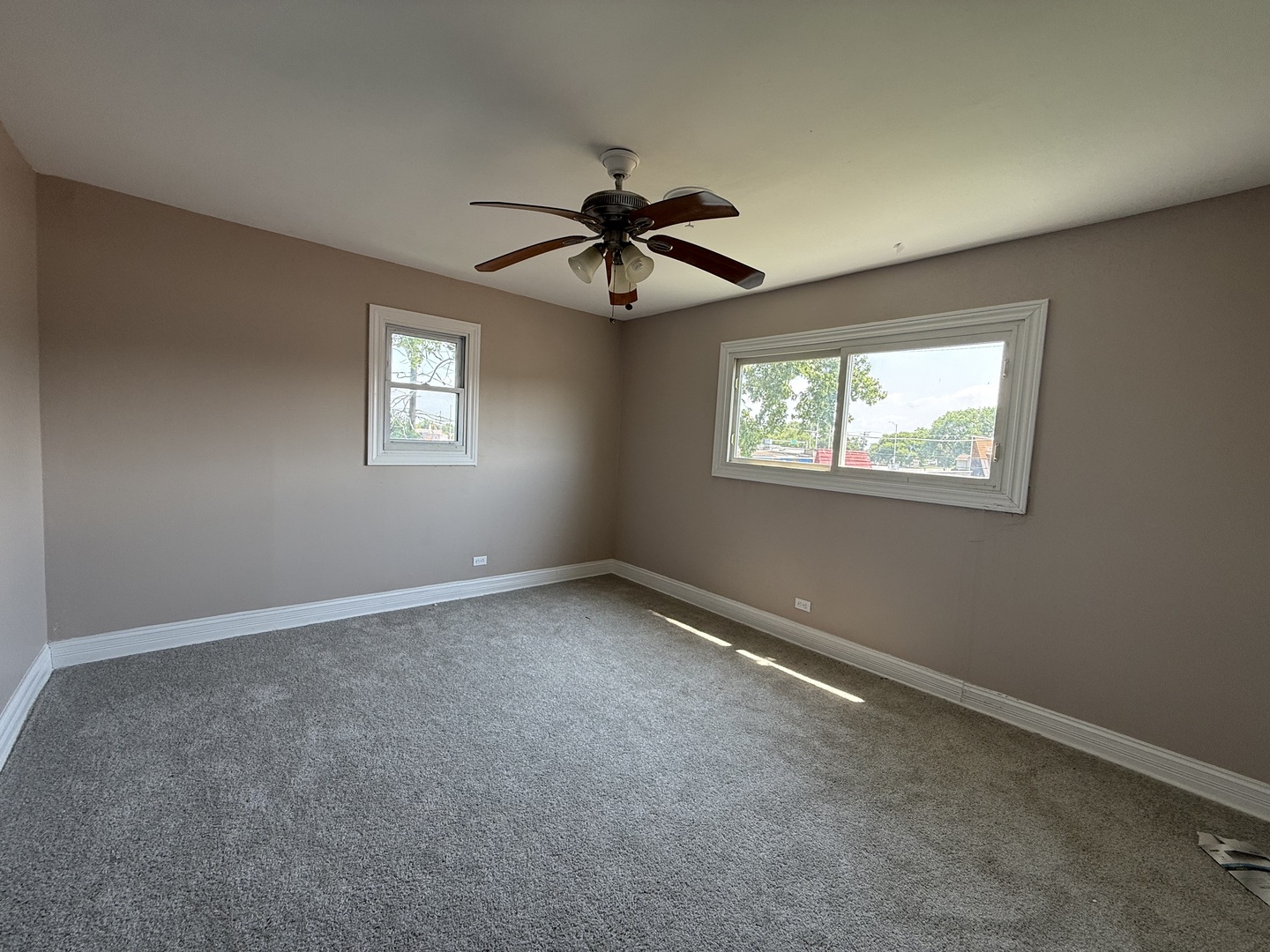 14929 South Edbrooke Avenue Dolton, IL 60419 - Photo 6 of 23 Gallery Image 6