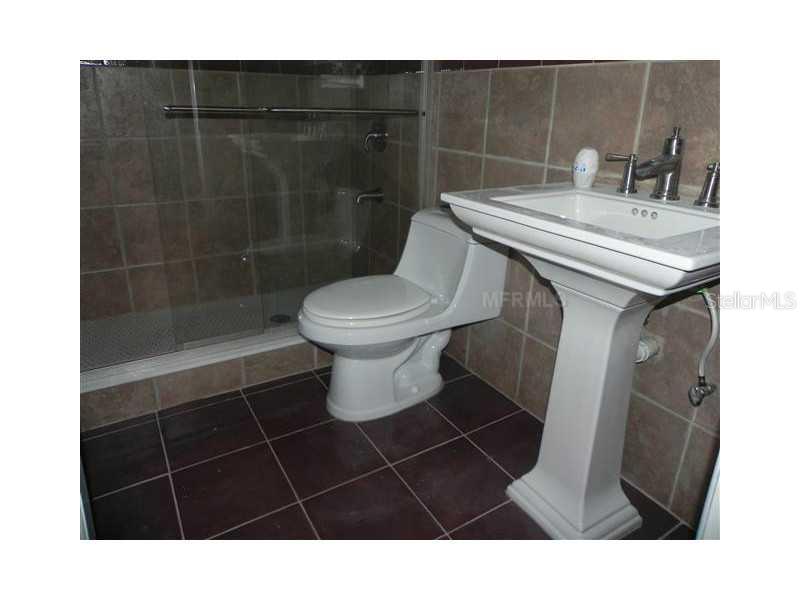 2131 Ridge Road South, Unit 51 Largo, FL 33778 - Photo 7 of 10 Bath1