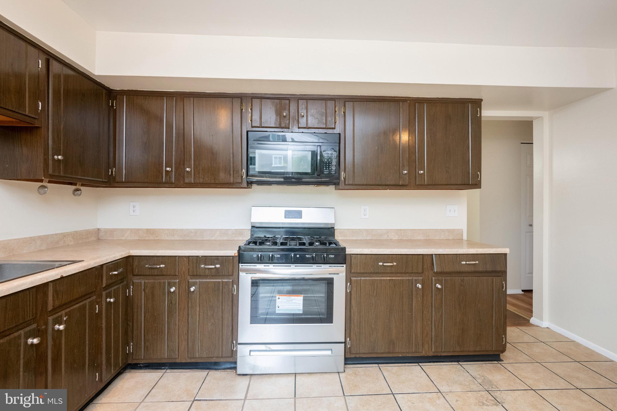 8282 Vosges Road Windsor Mill, MD 21244 - Photo 12 of 55 Gallery Image 12