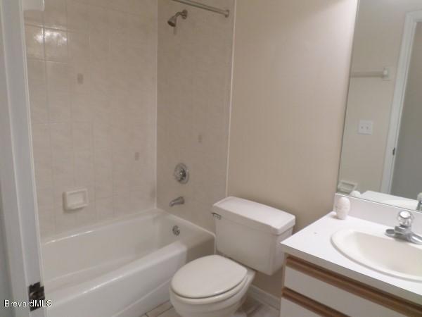 1758 Palm Ridge Road Melbourne, FL 32935 - Photo 11 of 13 Common Bathroom