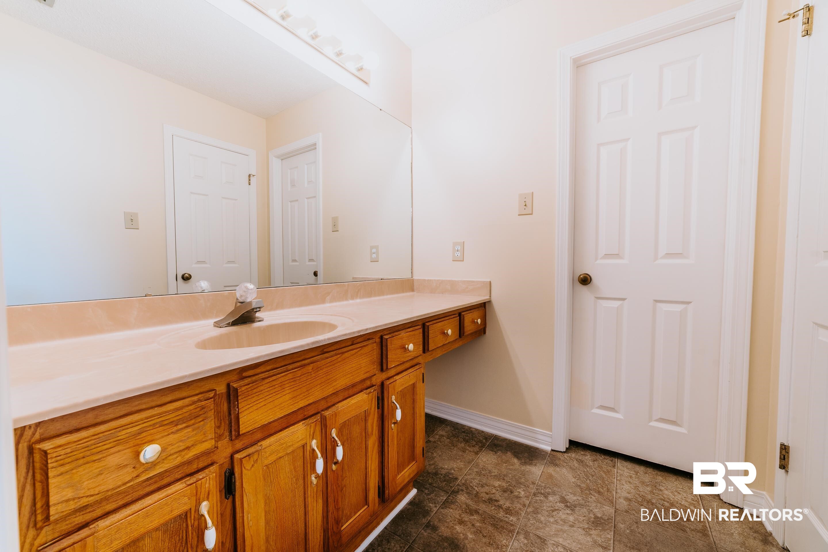 7300 Cheryl Court Mobile, AL 36695 - Photo 20 of 27