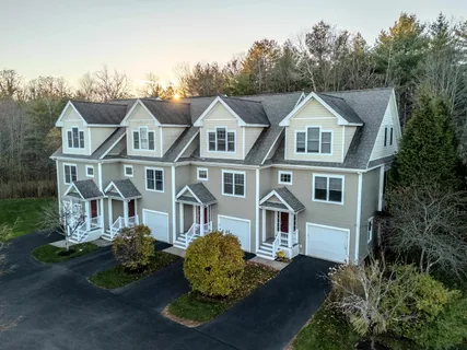 $649,900 | 131 Court Street, Unit 10, Exeter, NH 03833