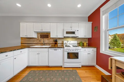 $649,900 | 131 Court Street, Unit 10, Exeter, NH 03833
