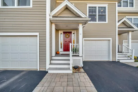 $649,900 | 131 Court Street, Unit 10, Exeter, NH 03833