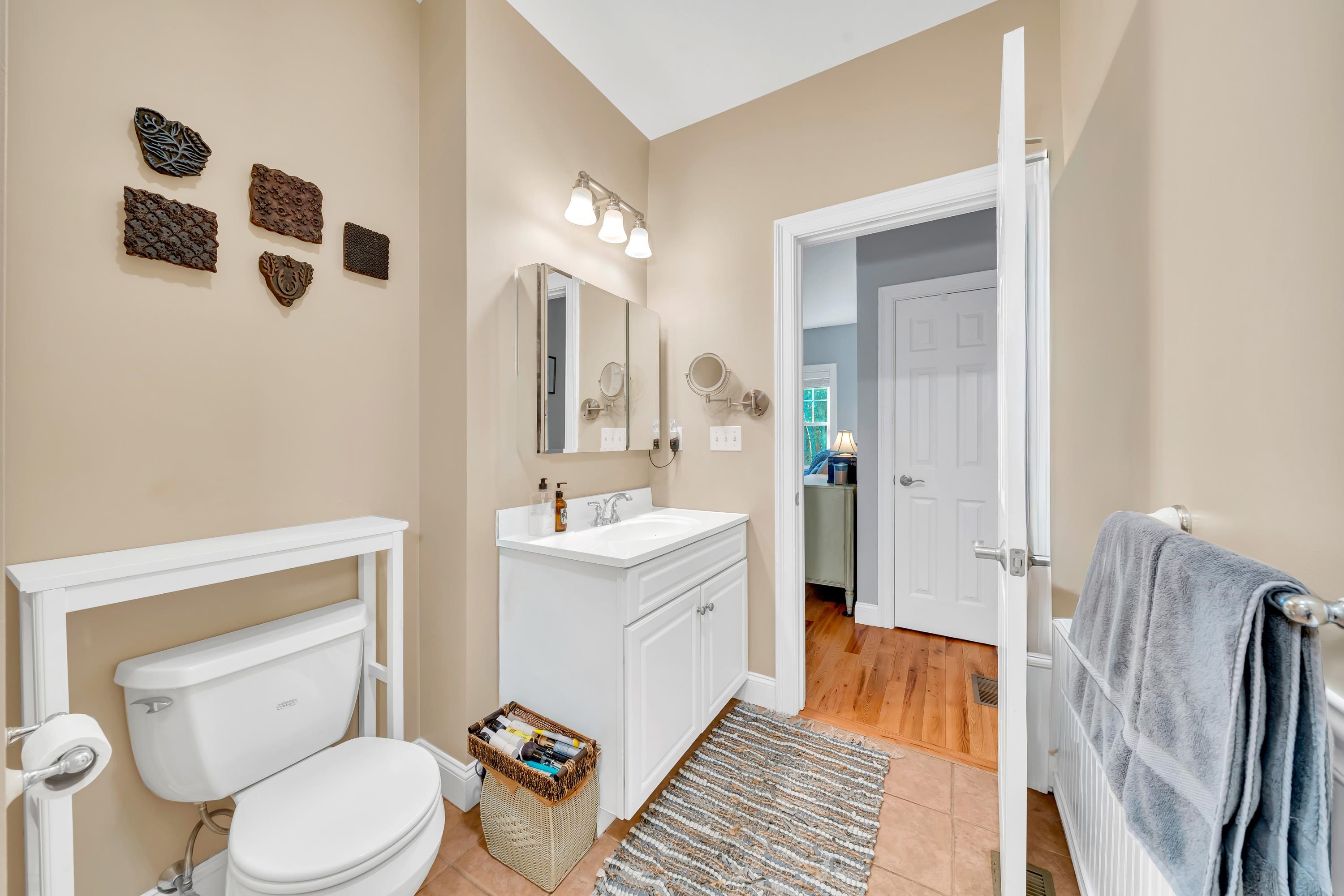 131 Court Street, Unit 10 Exeter, NH 03833 - Photo 29 of 41