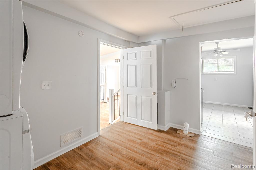 7860 Wayne Road Romulus, MI 48174 - Photo 20 of 34
