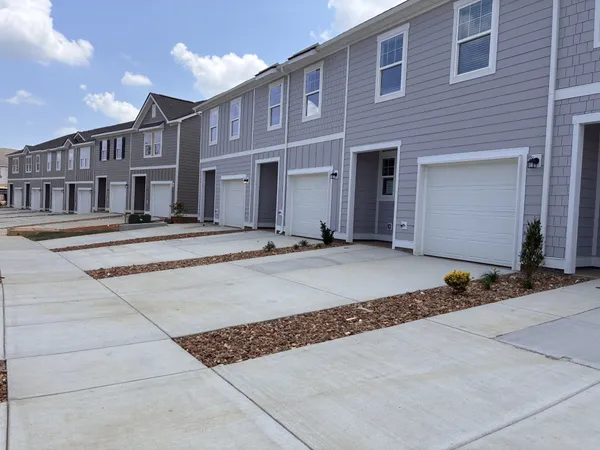 $279,990 | 228 Darlington Drive, Dickson, TN 37055