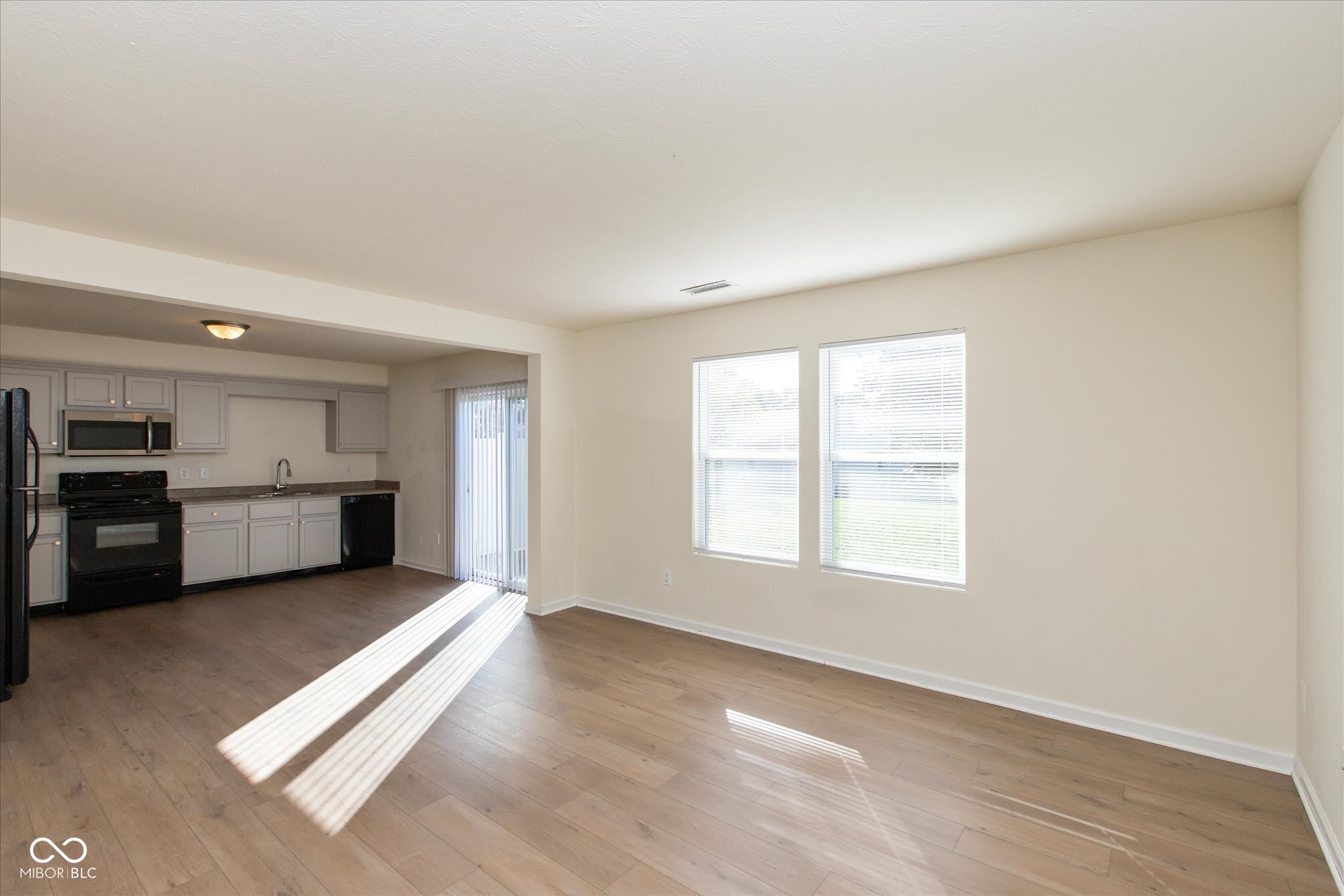 1051 Taurus Court Franklin, IN 46131 - Photo 3 of 26