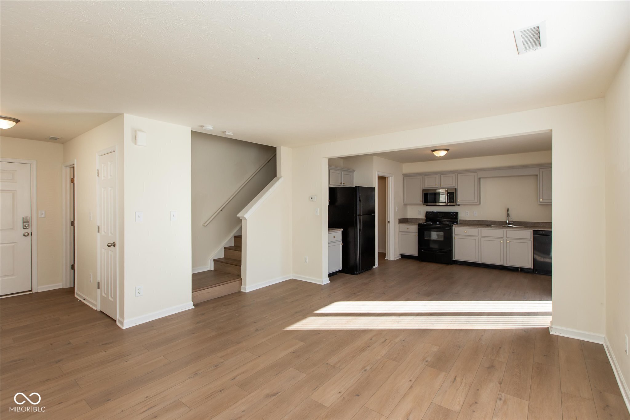 1051 Taurus Court Franklin, IN 46131 - Photo 4 of 26