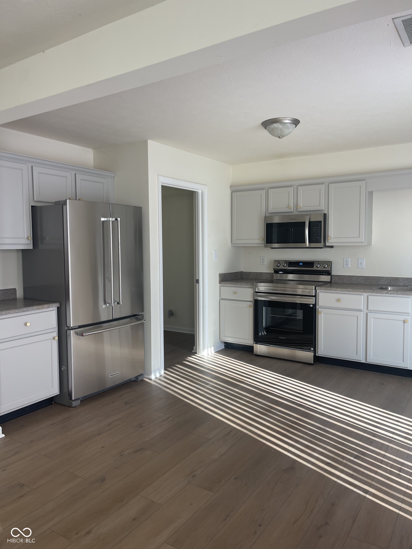 1051 Taurus Court Franklin, IN 46131 - Photo 5 of 26