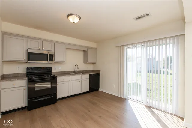 $1,600 | 1051 Taurus Court, Franklin, IN 46131